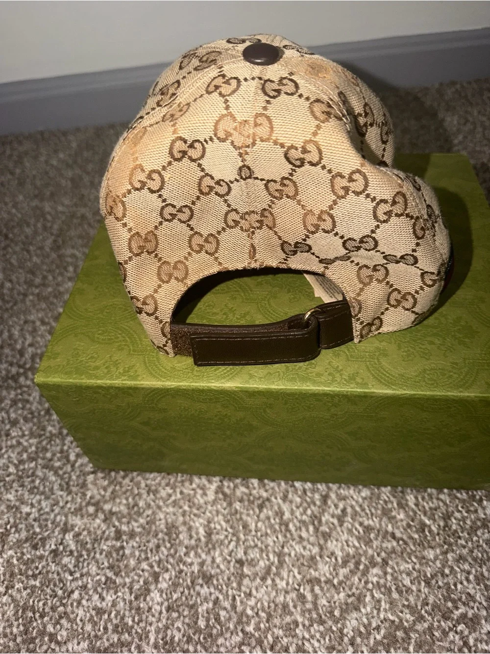 Authentic  Gucci Hat